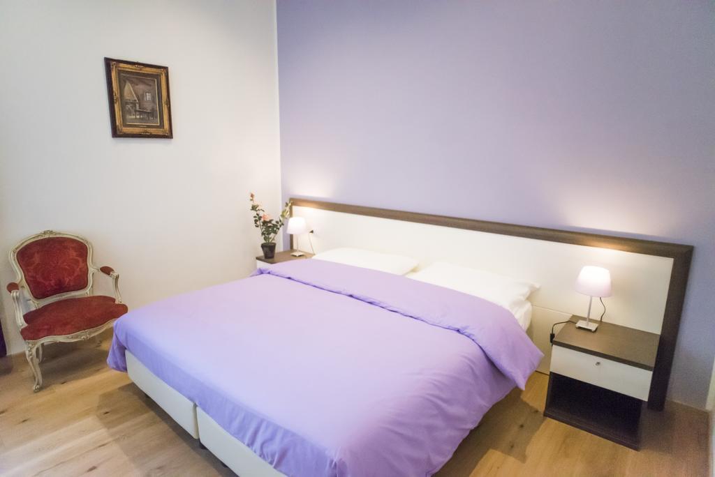 B&B La Piazza フィレンツェ 部屋 写真
