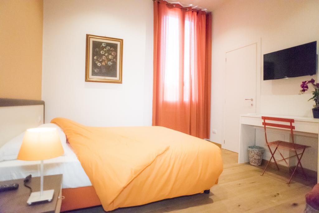 B&B La Piazza フィレンツェ 部屋 写真