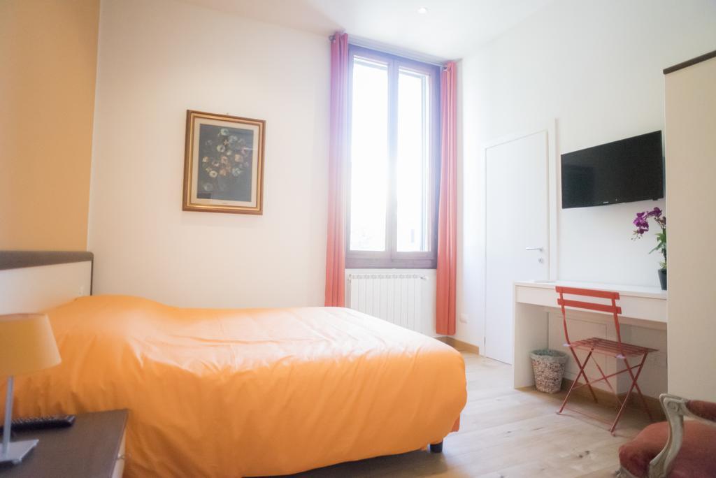 B&B La Piazza フィレンツェ 部屋 写真